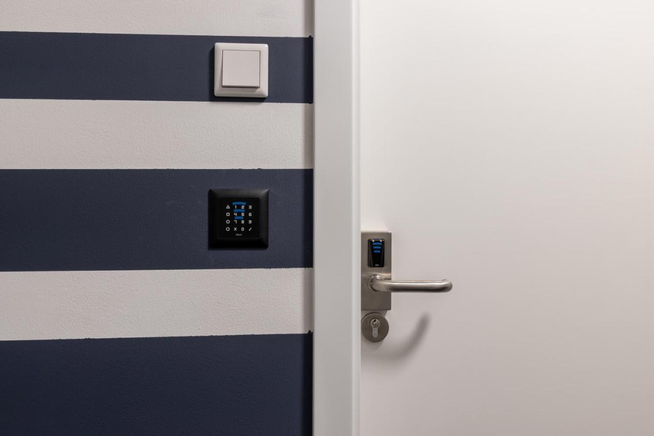 Zzzpace Smart-Hotel Bielefeld Zentrum Exterior photo
