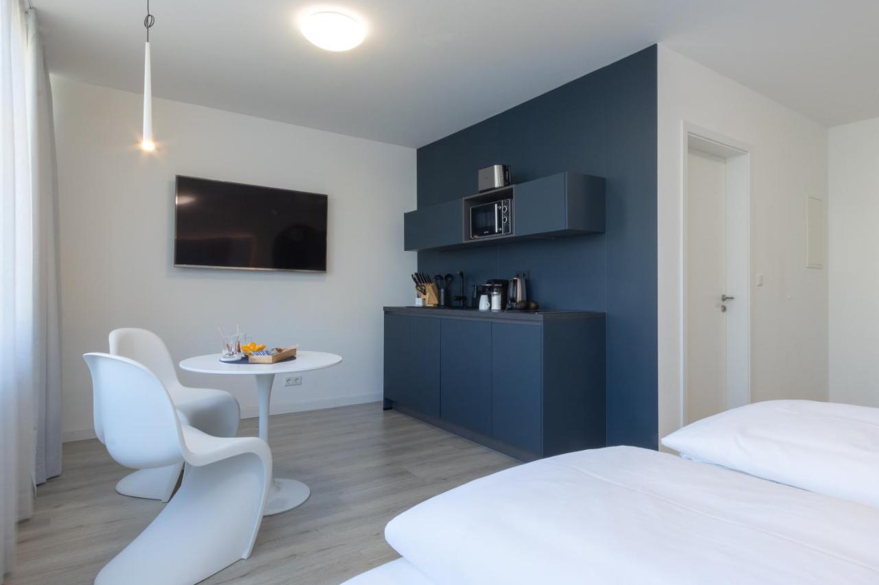 Zzzpace Smart-Hotel Bielefeld Zentrum Exterior photo